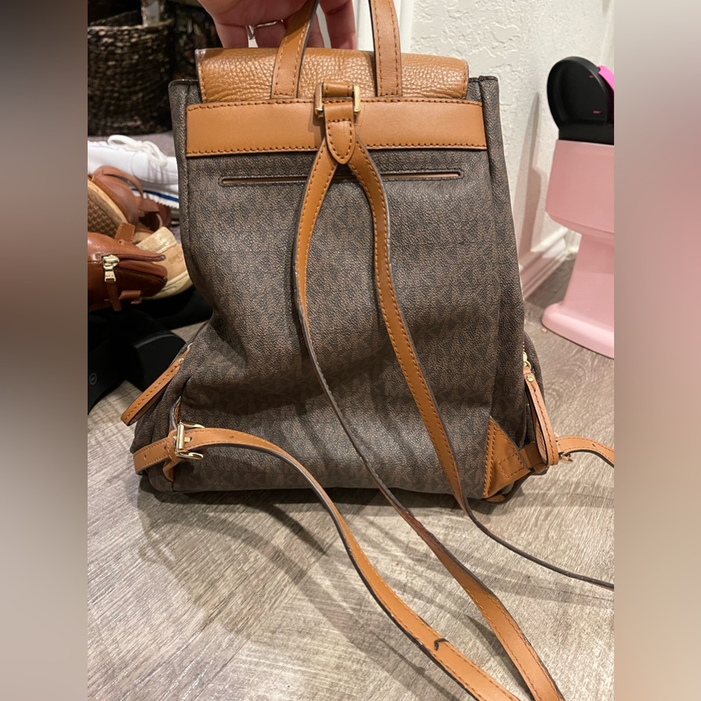 Michael Kors Abbey Large Logo Cargo Backpack Gem